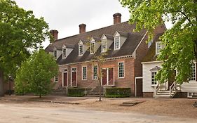 Colonial Houses, An Official Colonial Williamsburg Hotel